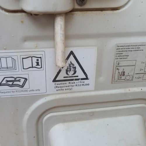 Inverter air conditioner 12, like new, with remote control