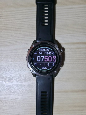 Garmin MK2 like new with box and silicone straps