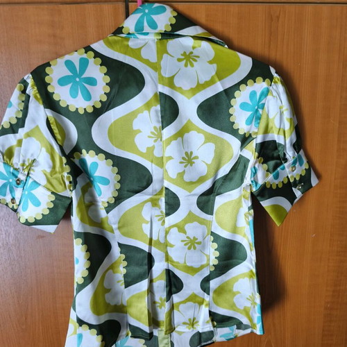 Iso satin shirt like new, multicolor, size S