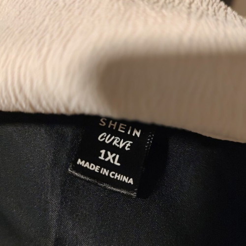 SHEIN Curve Maxi Black Shirt Dress with White Details, 1XL