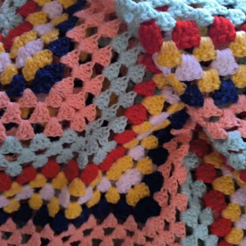 Crochet knit like new, 105x105 cm