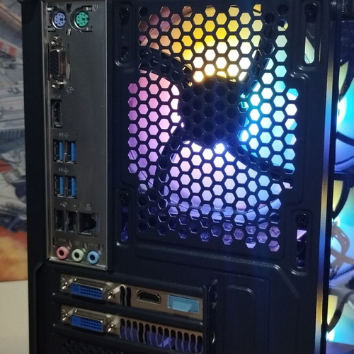 Gaming PC Ryzen 3 2200G GTX 660 8GB DDR4 SSD+HDD Windows 10 used