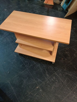 Έπιπλο TV & Hi-Fi μεταχειρισμένο 80μ*40β*55υ με δυνατότητα μεταφοράς