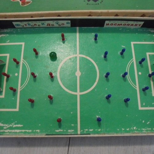 Football Duel board game used, vintage Bulgarian edition