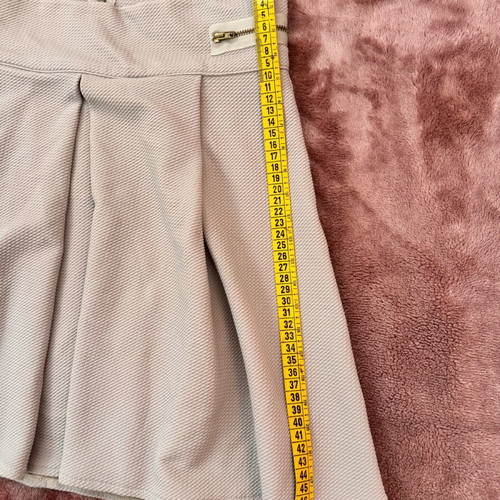 A-line skirt like new, size Large, beige and gray