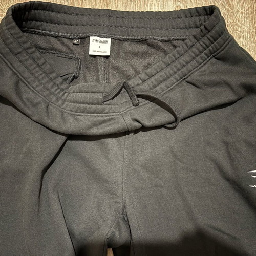 Gymshark Crest Joggers men's pants size L black like new