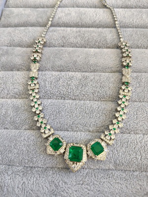 Necklace with white and green zircon stones silver plated like new