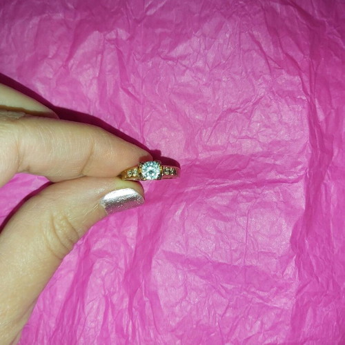 Monopetro ring fo-bijou like new, gold color
