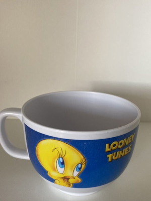 Plastic vintage bowl used, over 30 years old