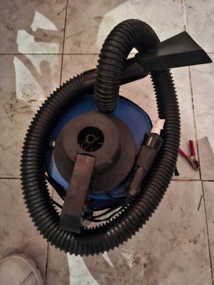 Car vacuum cleaner like new