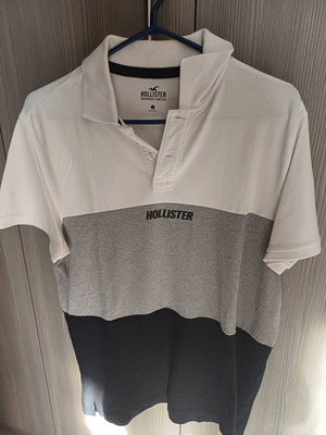 Hollister polo shirt set of 2, white and grey, size L