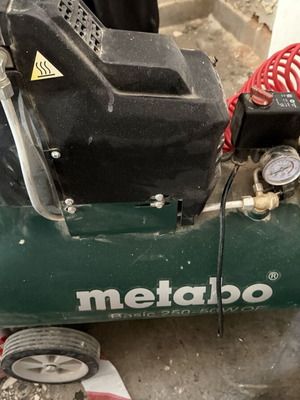 Metabo Basic 250-50 W OF αεροσυμπιεστής χωρίς λάδι, 50 λίτρων