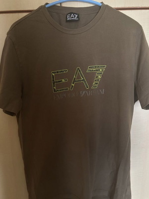 Emporio Armani T-shirt like new, beige and brown, size M