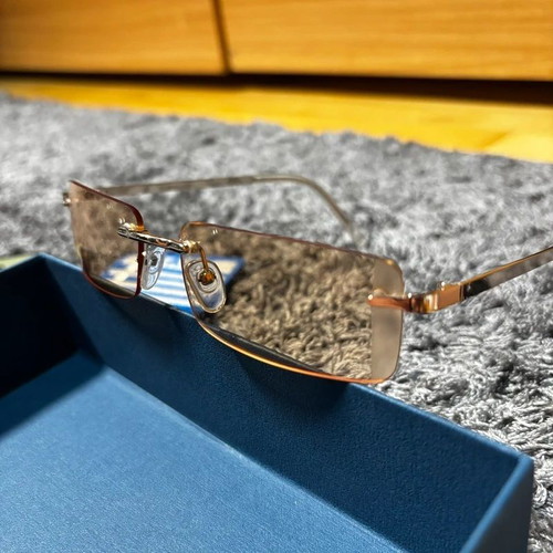 Top sunglasses with orange lenses