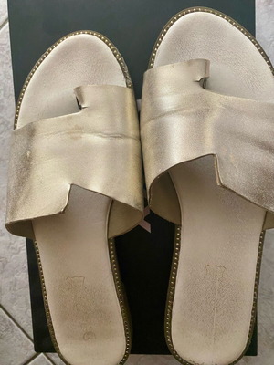 Women's slippers used, size 39, gold, worn