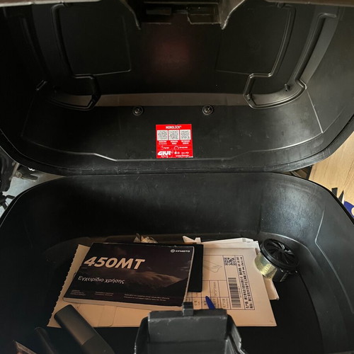 Givi Monolock 45Lt motorcycle top case with base