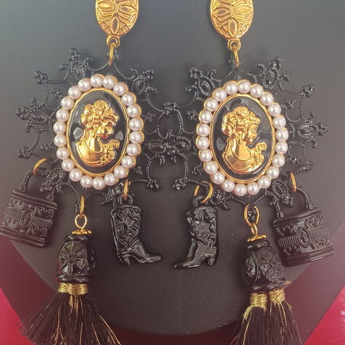Cameo Baroque Earrings like new with pearls and black tassels