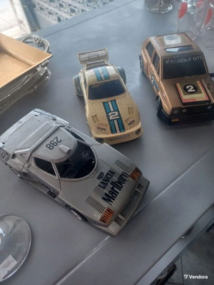 Collectible toy car set used, 3 miniatures