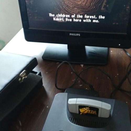 Nintendo 64 console with 2 games, 2 controllers and new video cable