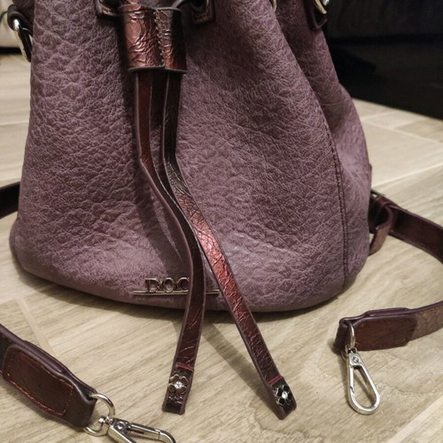 Doca bag pouch hand used like new, purple