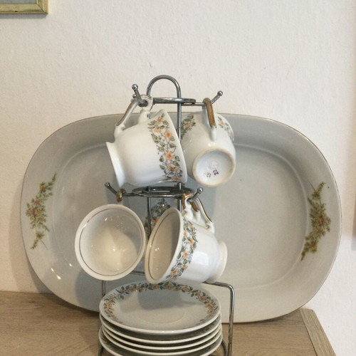 Coffee set with stand like new, metal stand and large platter