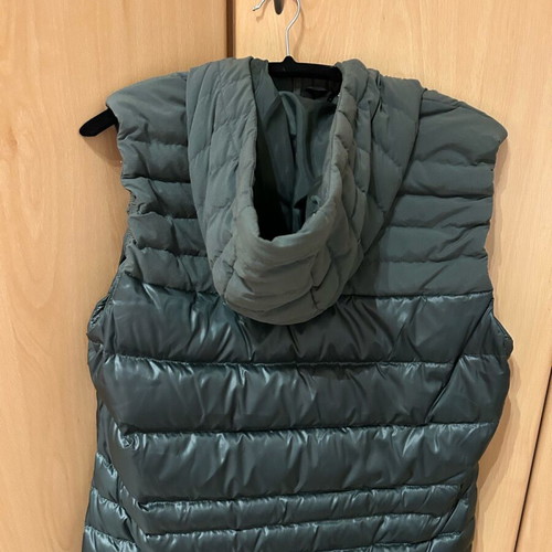 Adidas Sleeveless Jacket Like New, Size L