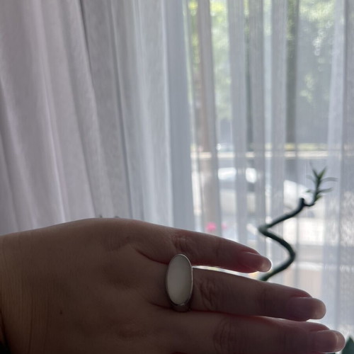 925 Silver Ring with Mother of Pearl like new