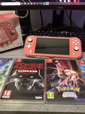 Nintendo Switch Lite κονσόλα σαν καινούργια με 4 παιχνίδια, 128GB αποθηκευτικό χώρο και θήκη