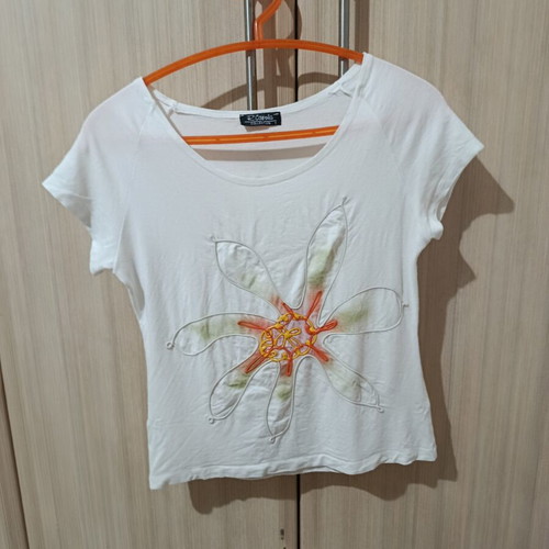 T-shirt with print size S used, white multicolor