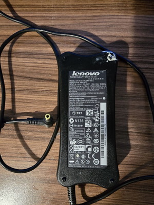 Lenovo зарядно за лаптоп употребявано, модел PA-1900-52LC, 90W