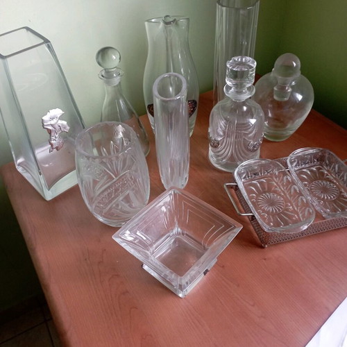 Crystals and glassware used, pack of 10 pieces