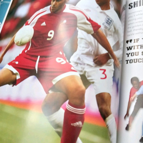 World Cup Skills book like new, football, English