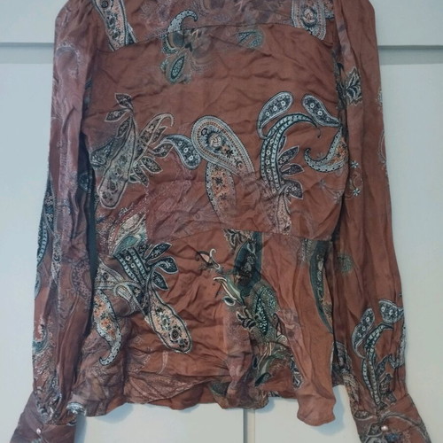 Enzzo blouse - shirt small like new, satin fabric