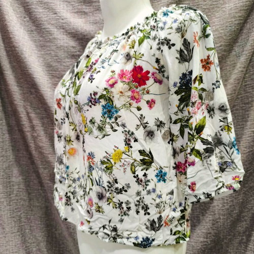 Stradivarius summer blouse 100% viscose like new, multicolor, size S-M