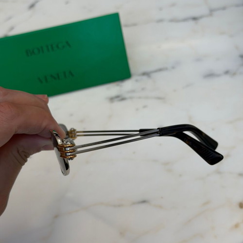 Bottega Veneta sunglasses like new