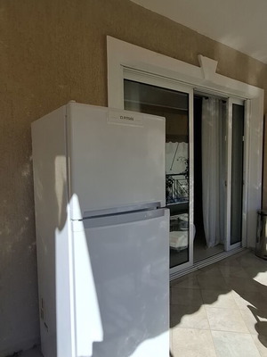 Pitsos PKVT29VW30 δίπορτο ψυγείο-καταψύκτης μεταχειρισμένο
