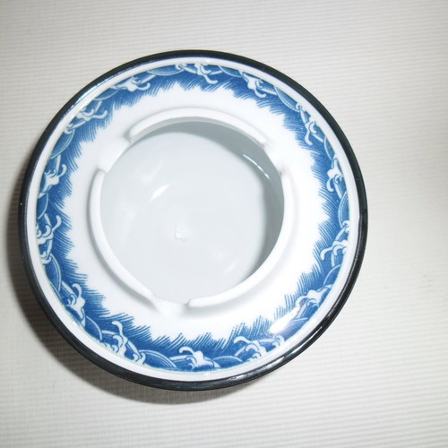 Chinese ashtray new, blue/white