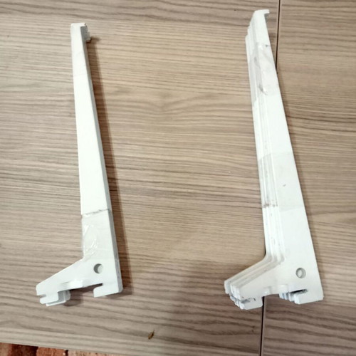 Shelf brackets used white for single rail 25 cm