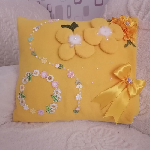 Designer pillow new, handmade, 40x40 cm without filling
