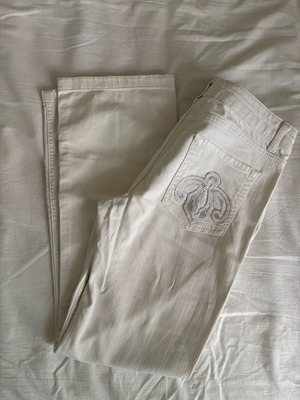 Zara white jeans used, waist 39 cm, hips 50 cm
