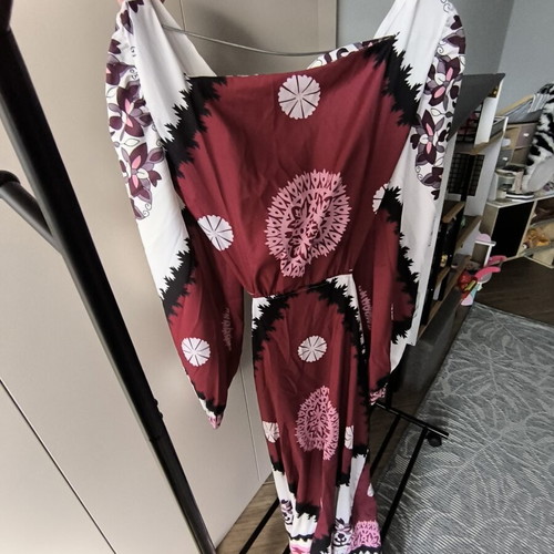 Shein dress like new, white and red, size XXL