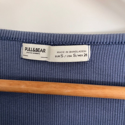 Blue long-sleeve top Pull & Bear like new with nice details