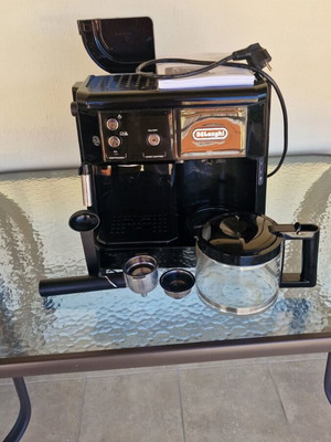 Delonghi coffee maker like new