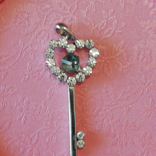 Charm stainless steel key necklace new silver with blue and clear zircon