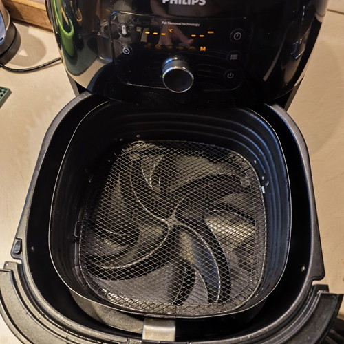 Philips Airfryer XXL used with Fat Removal Technology