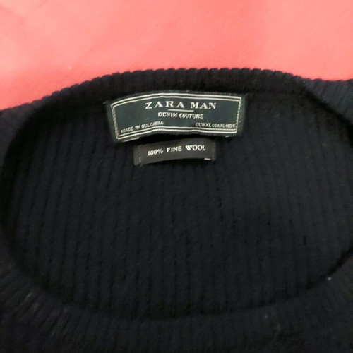 Zara men's 100% wool sweater Large dark blue like new