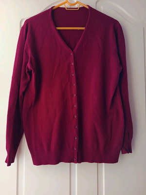 Red cardigan used, size M, soft fabric