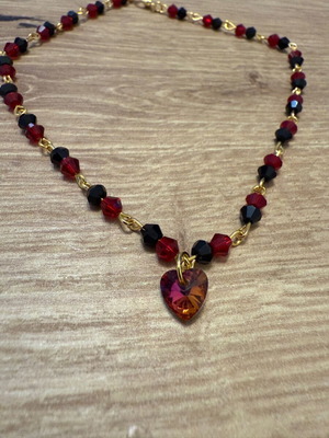 Gold necklace with heart handmade, new