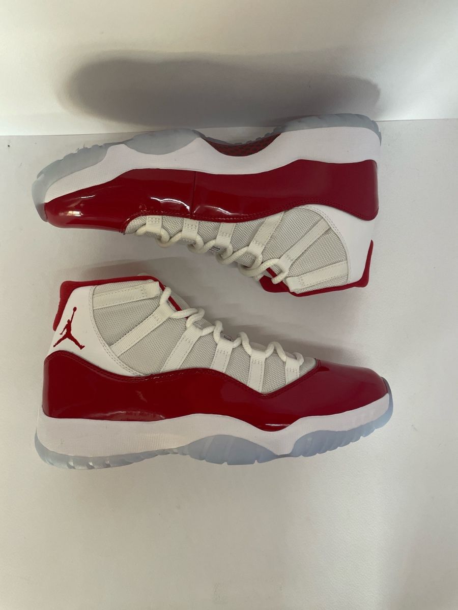 Cherry red sales jordan 11