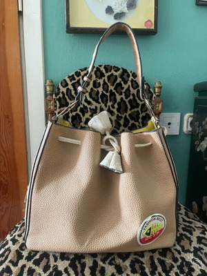 Women's shoulder bag used, beige